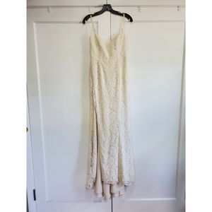 Fame and Partners Lace Dress - Size 4 - White Ivory